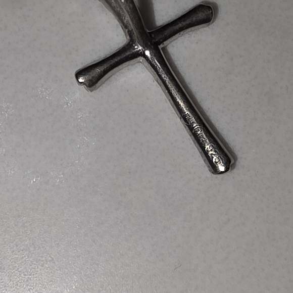 Silver Cross Pendant - Picture 3 of 3